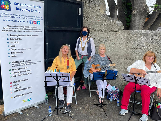Rathfarnham Ukulele Group